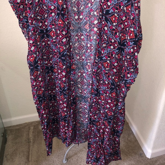 Printed Top - Picture 2 of 8